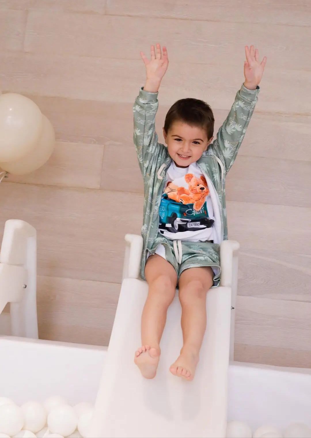 Campera + Short Rústico  Green Palmer