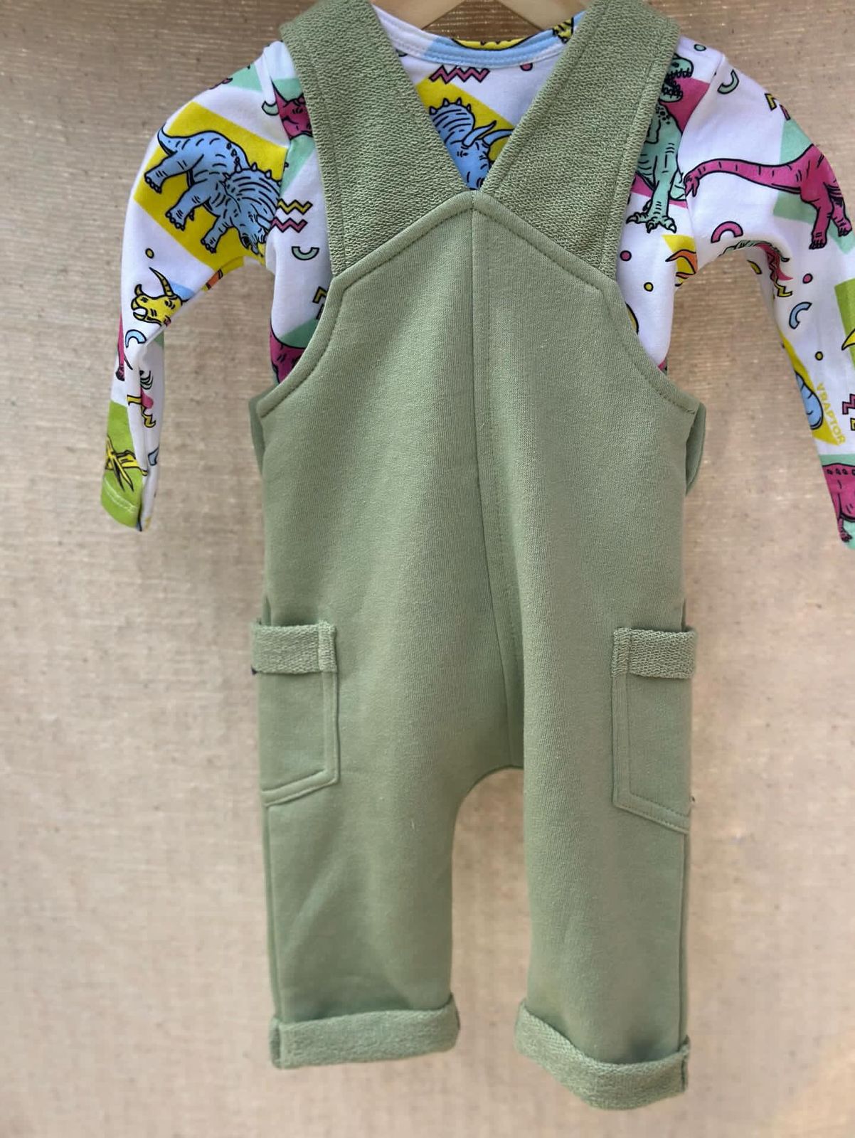 Jardinero rústico verde