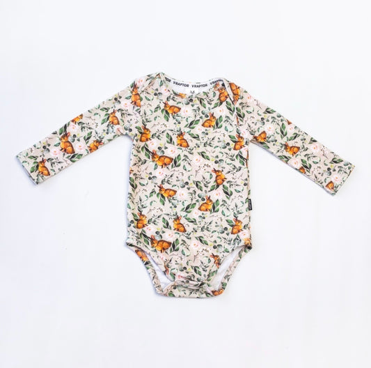 Body largo conejito marrón