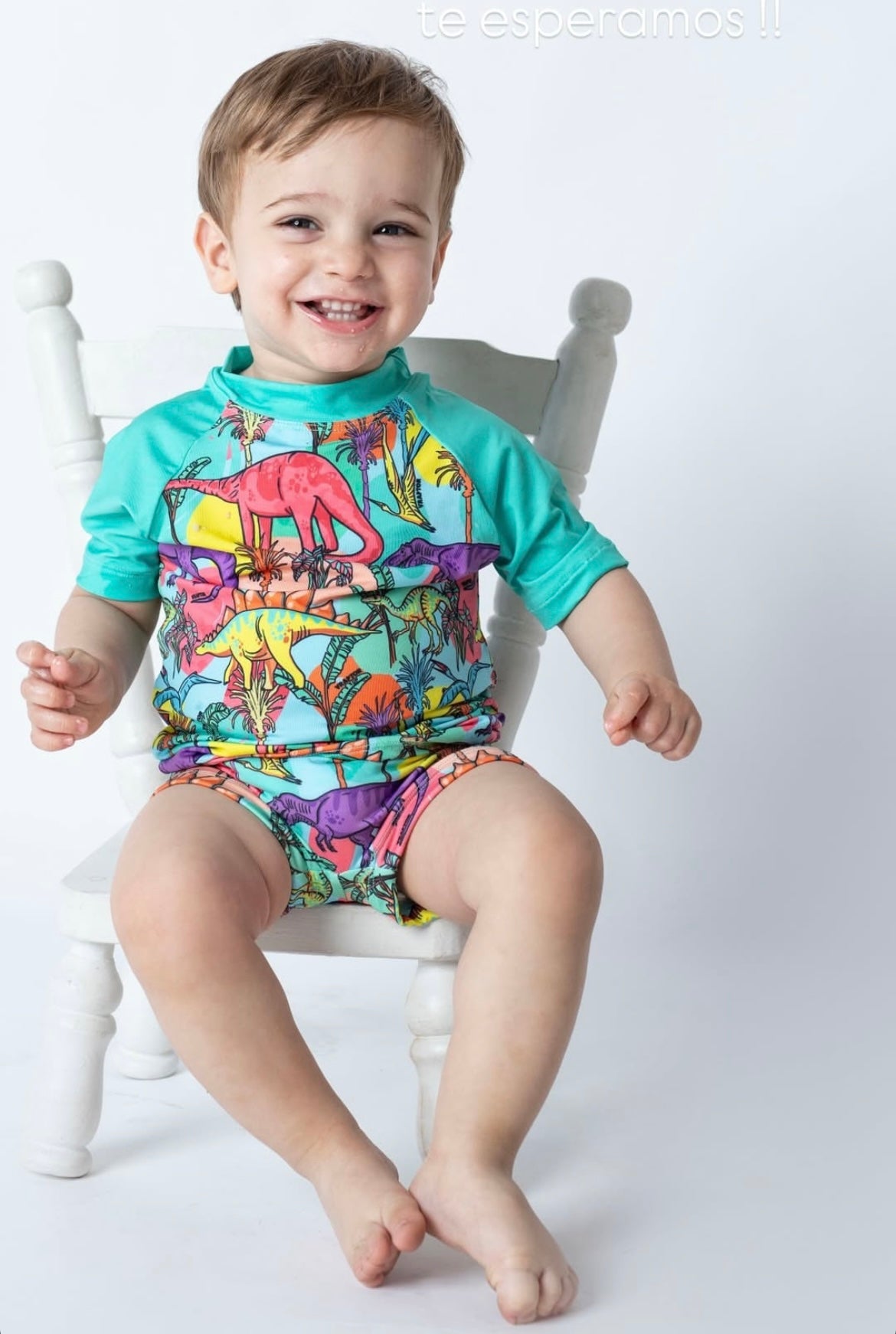 Conjunto malla niño Uv+50 selva dinos