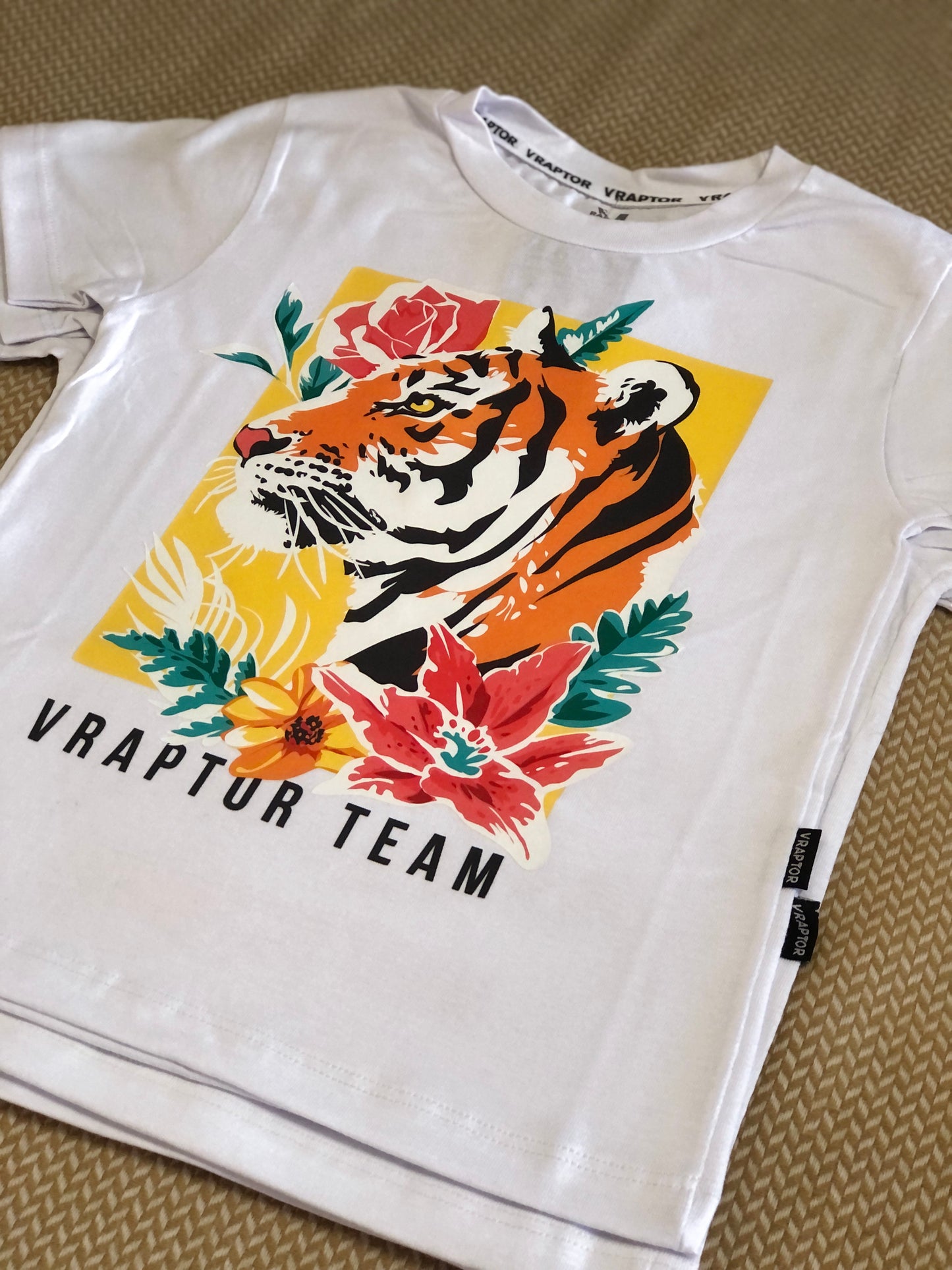 Remera Estampada Tigre