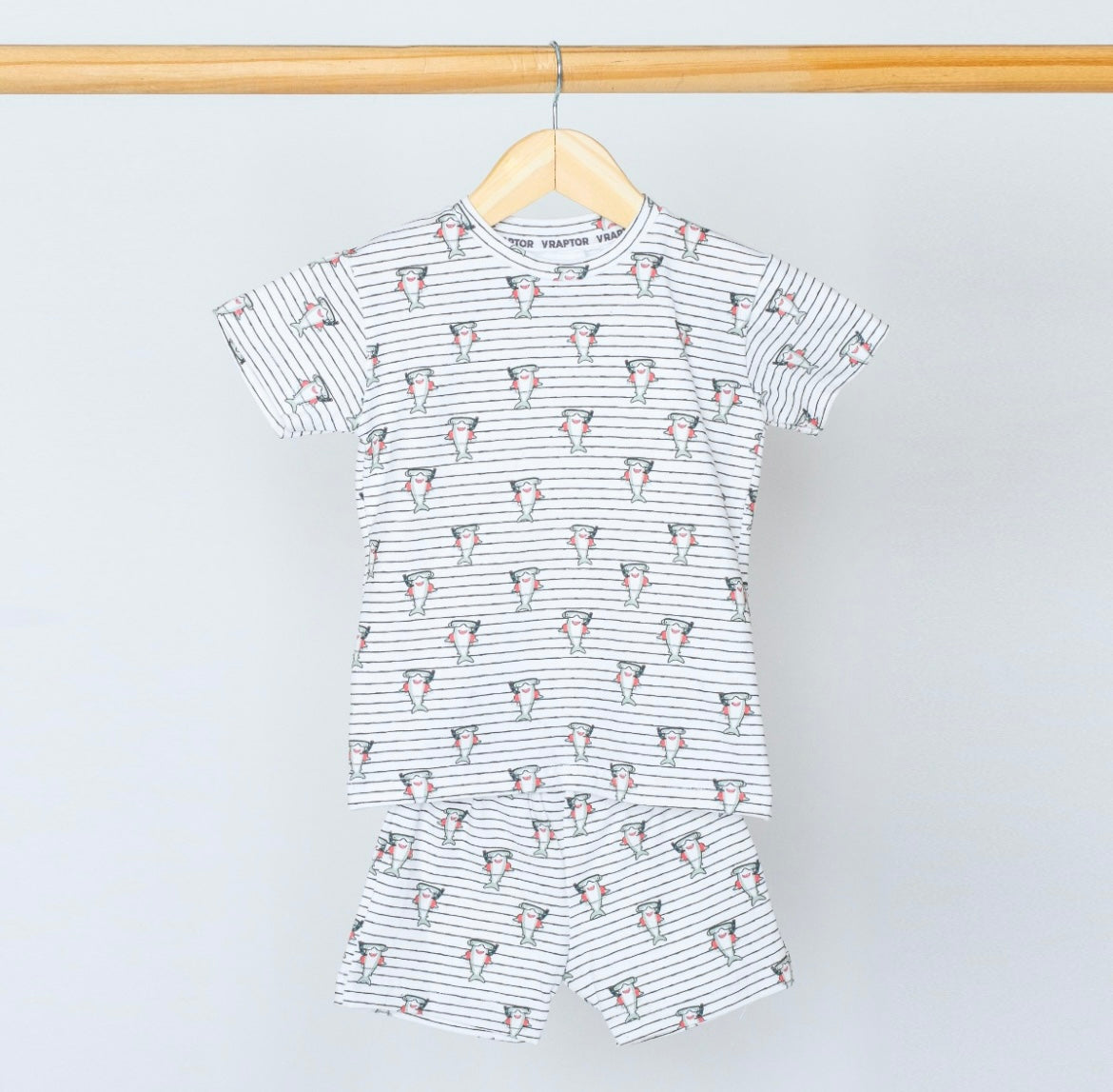Conjunto Short Y Remera Baby Shark
