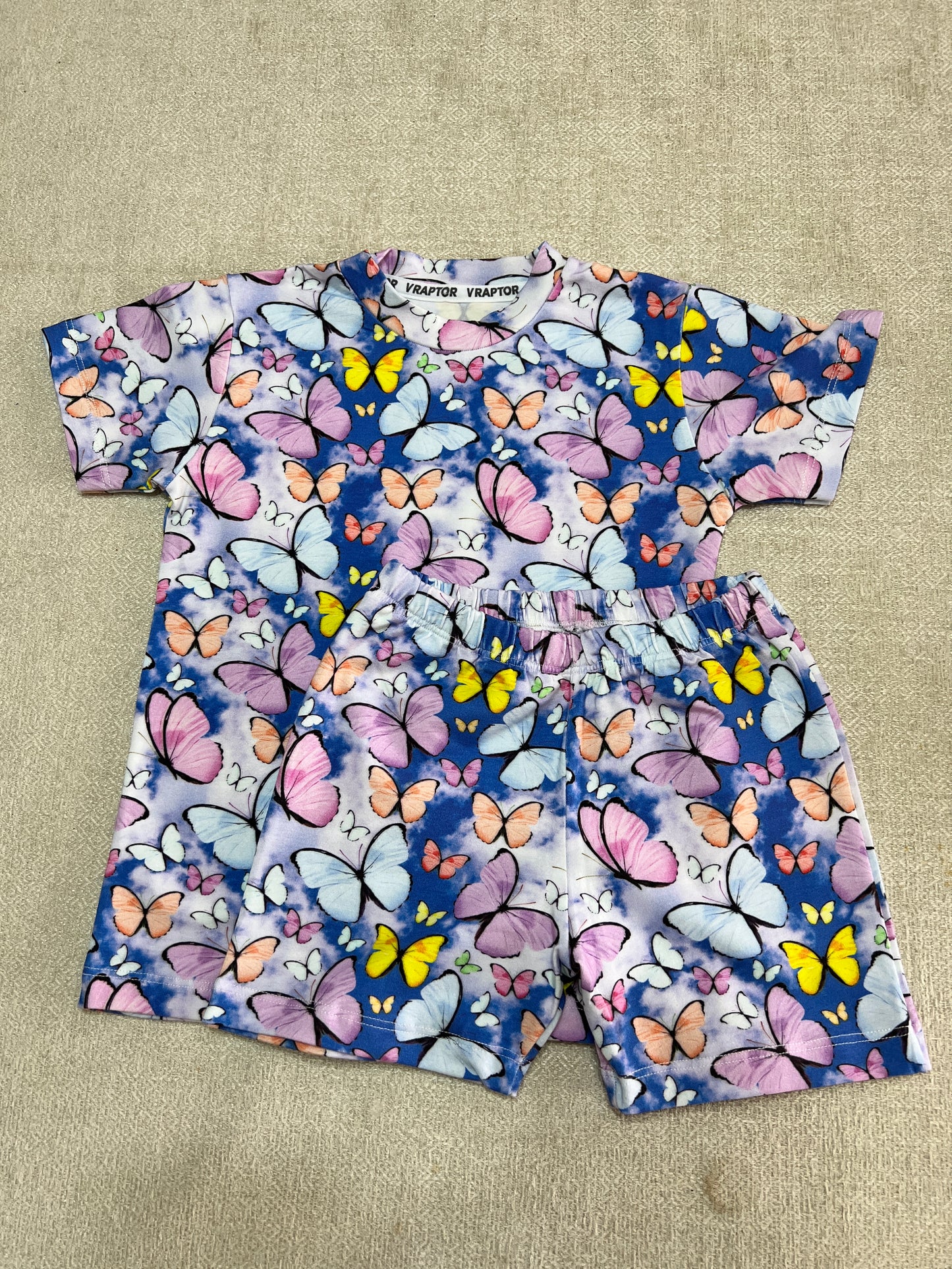 Conjunto short y remera Mariposas