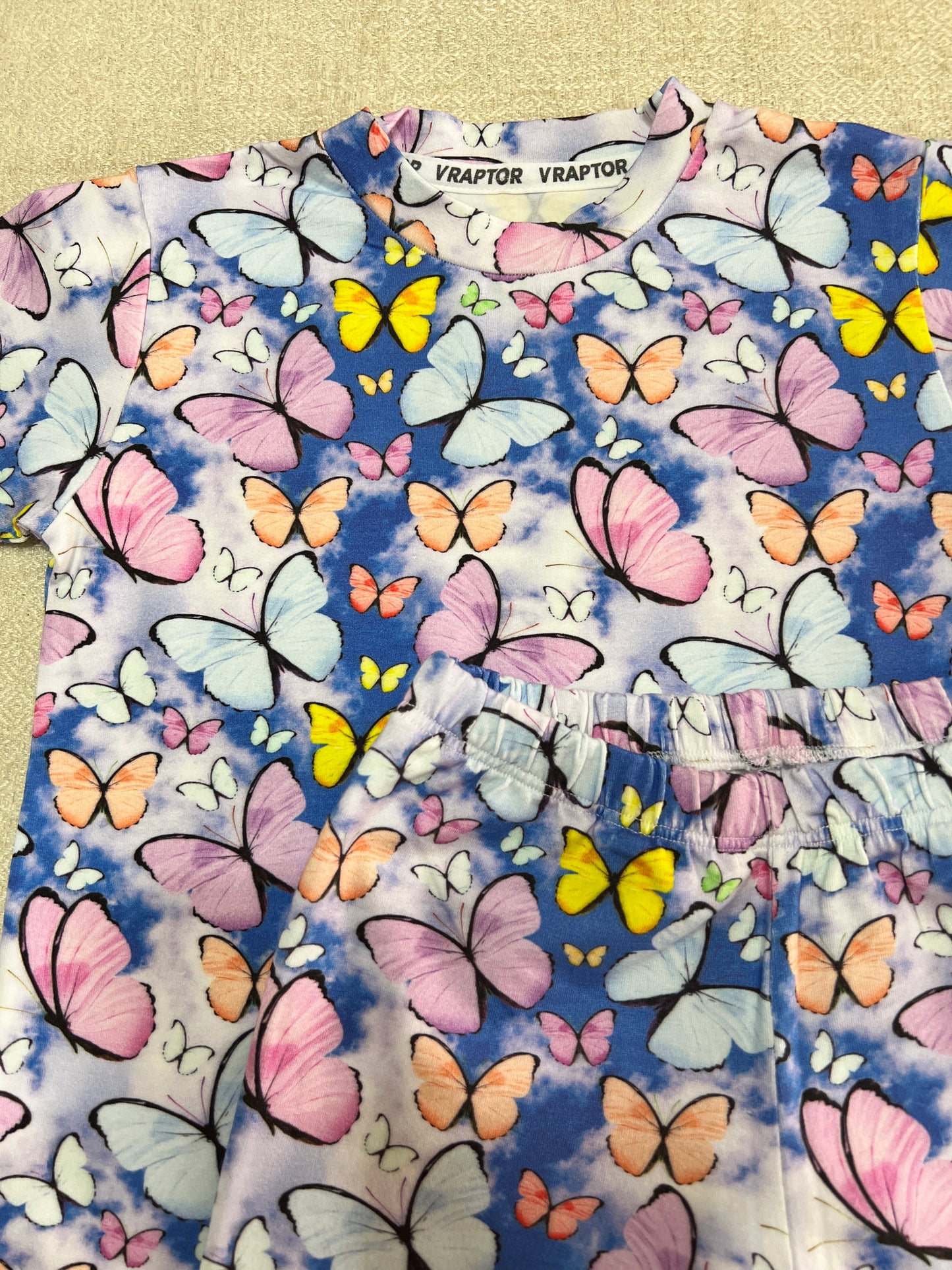 Conjunto short y remera Mariposas