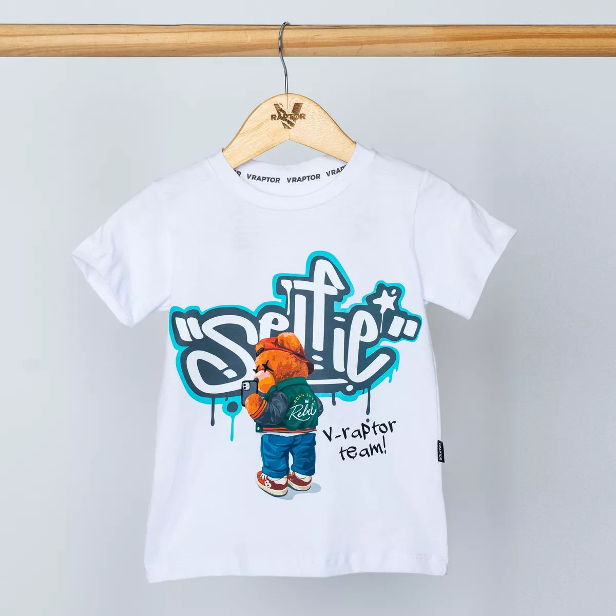 Remera Estampada Vbear Graffiti