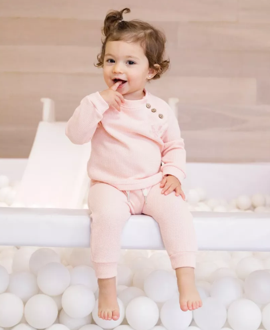 Conjunto waffle baby - remera pantalon rosado