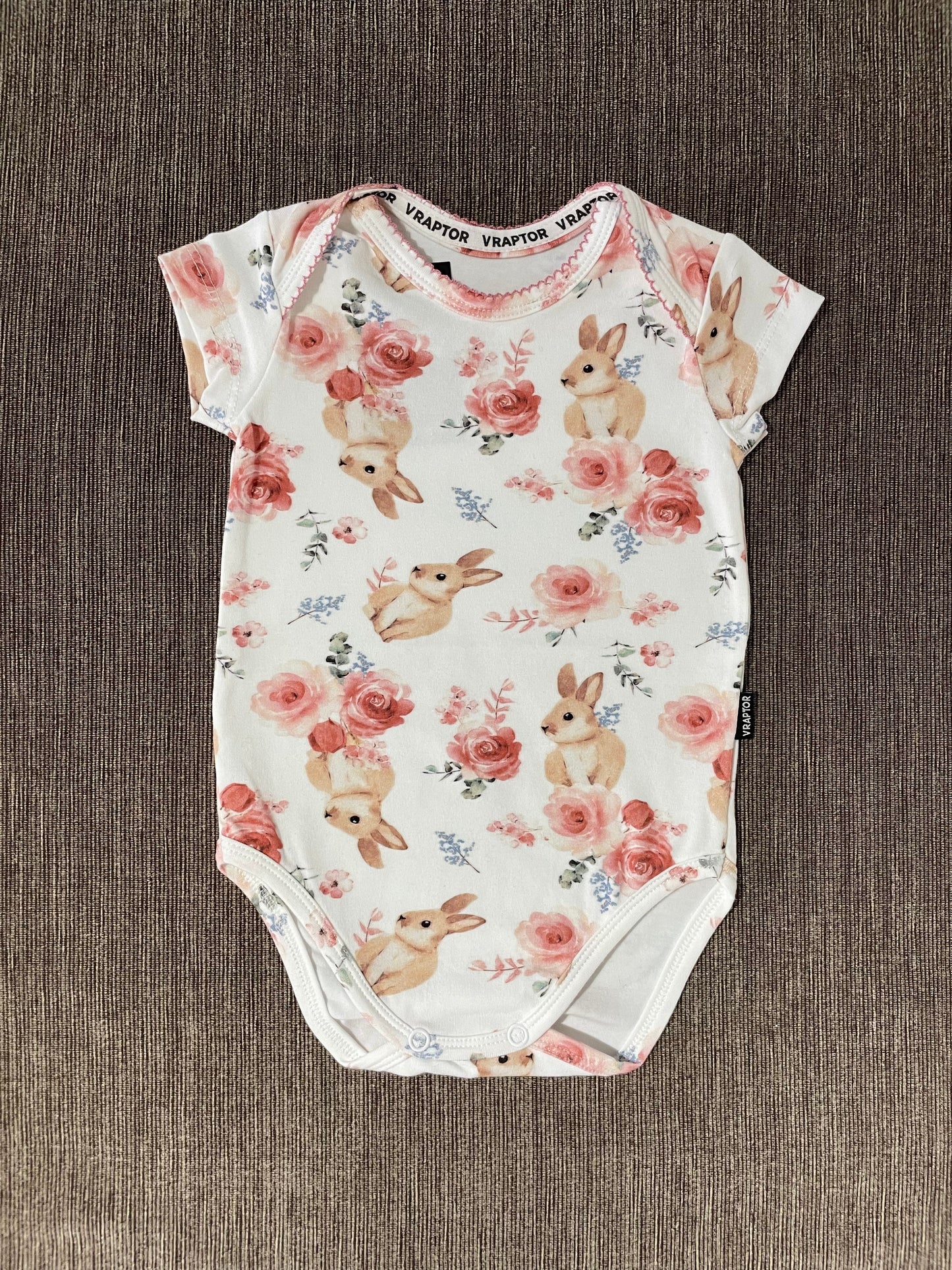 Body manga corta bunny rosa