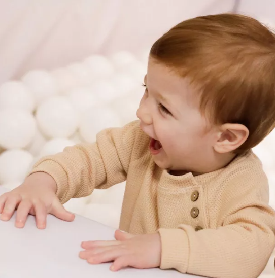 Conjunto waffle baby - remera pantalon beige